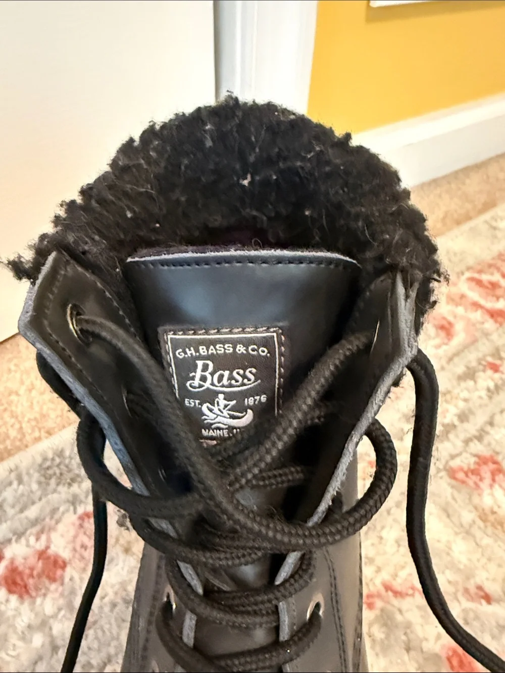 G.H. Bass & Co. Black Lace-Up Faux-Fur Trim Duck Boots